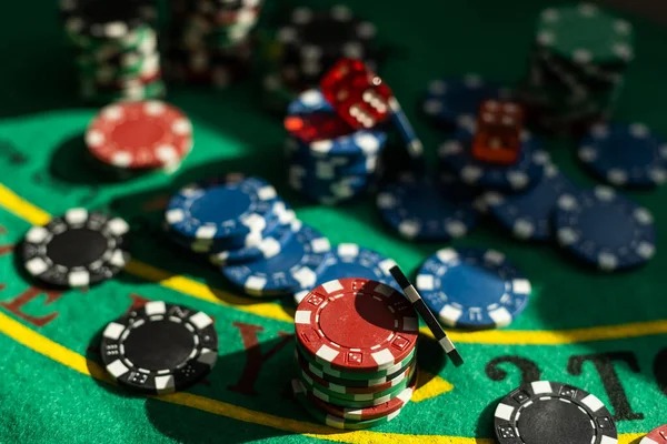 ohtogel heylink mobile interface detailing esports metrics